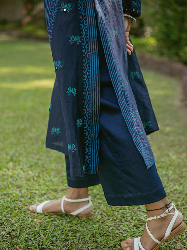 Pakistani Sleeve A Line Kurti Set