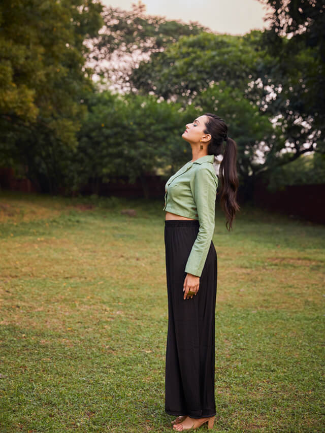 Spanish cut-out blazer