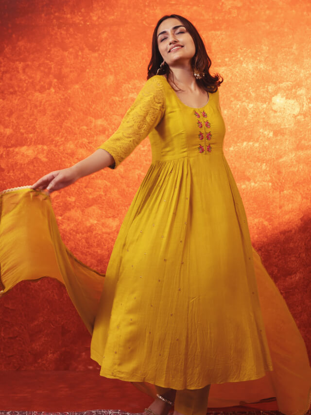 Bouquet Sculpt Suit with dupatta