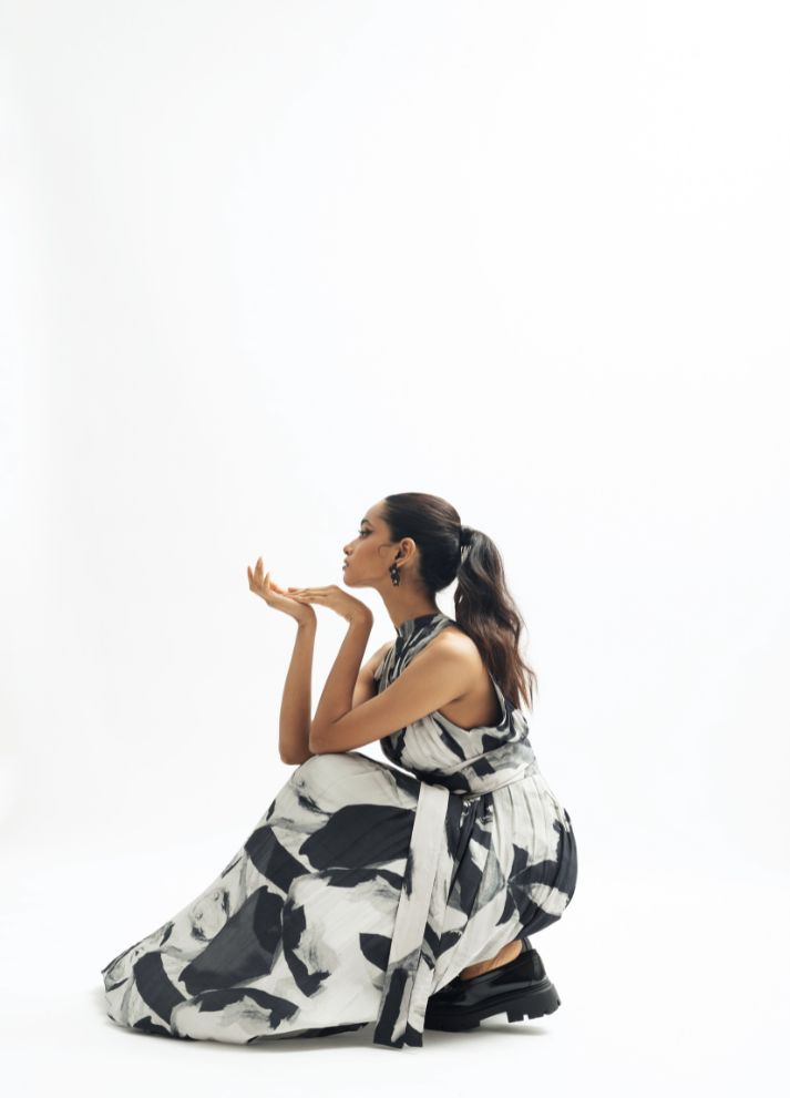 Pleated Dress Sleeveless