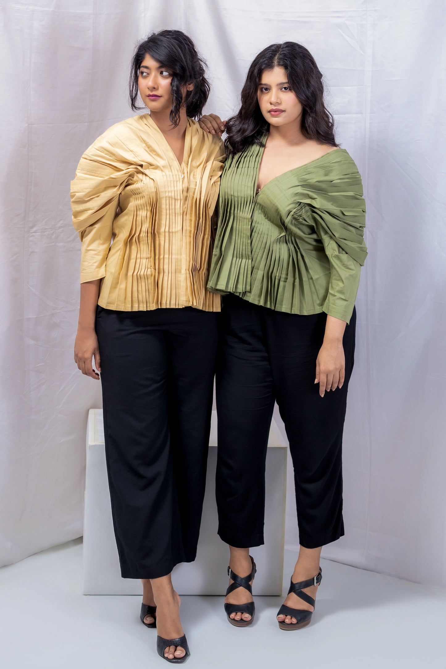 Signature Pleated Top