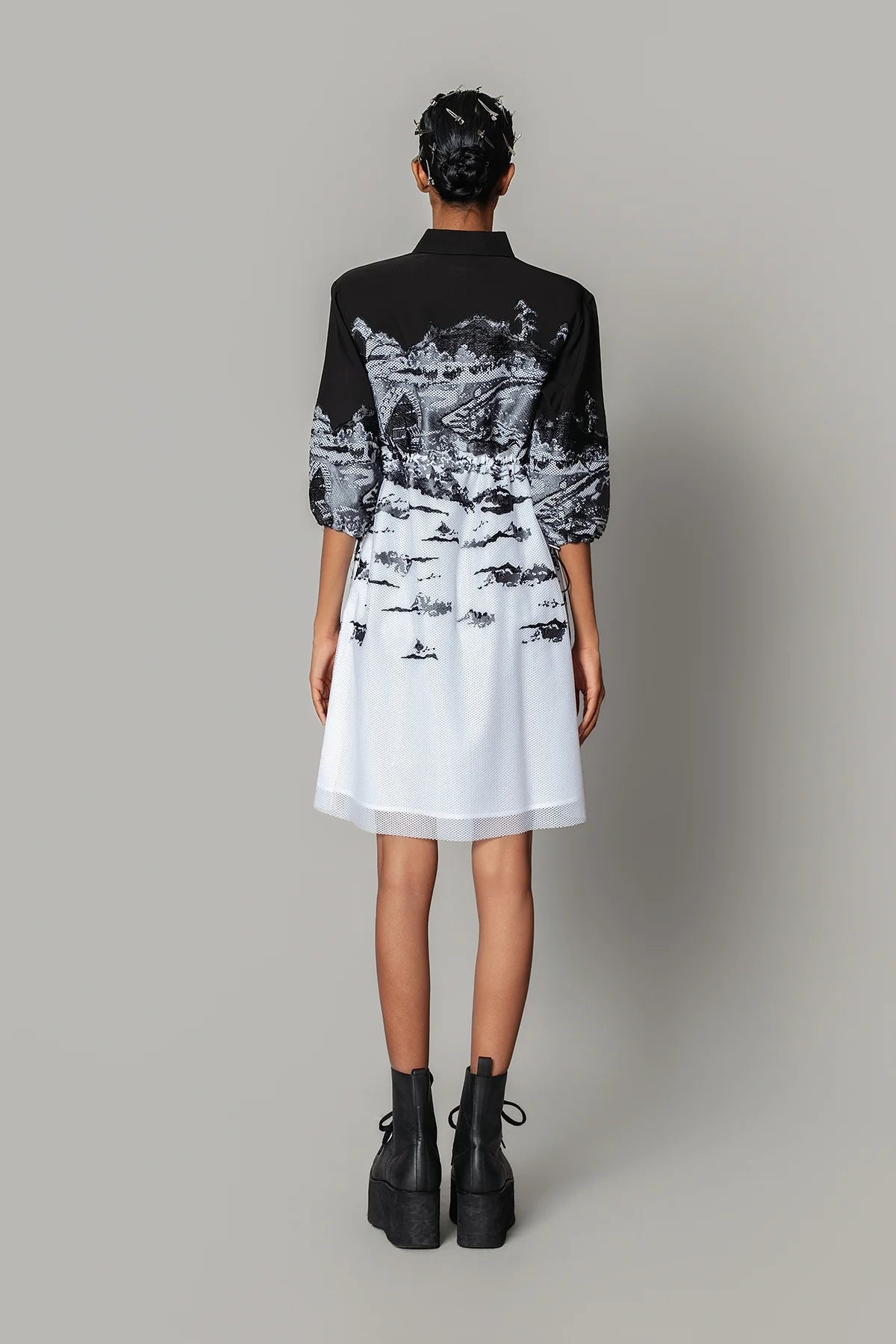 B&W hokusai embroidered Short Dress