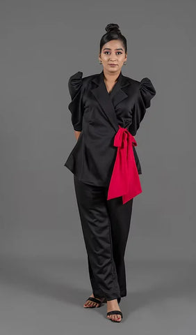 Black wrap around pink knot cord-set