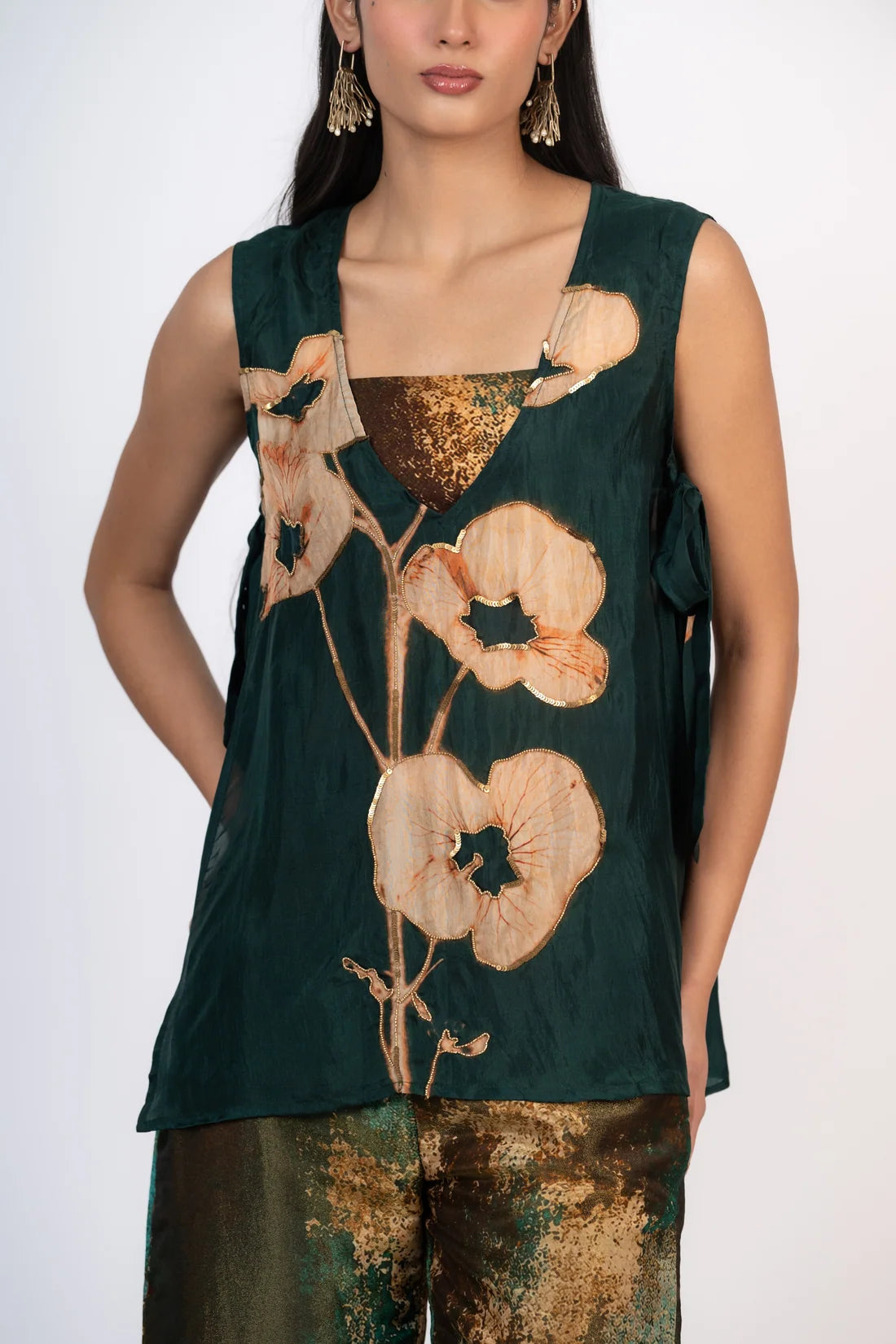 Gul Green Apron Set