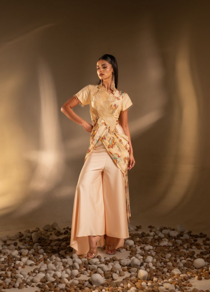Saree Pant with 3-d Applique