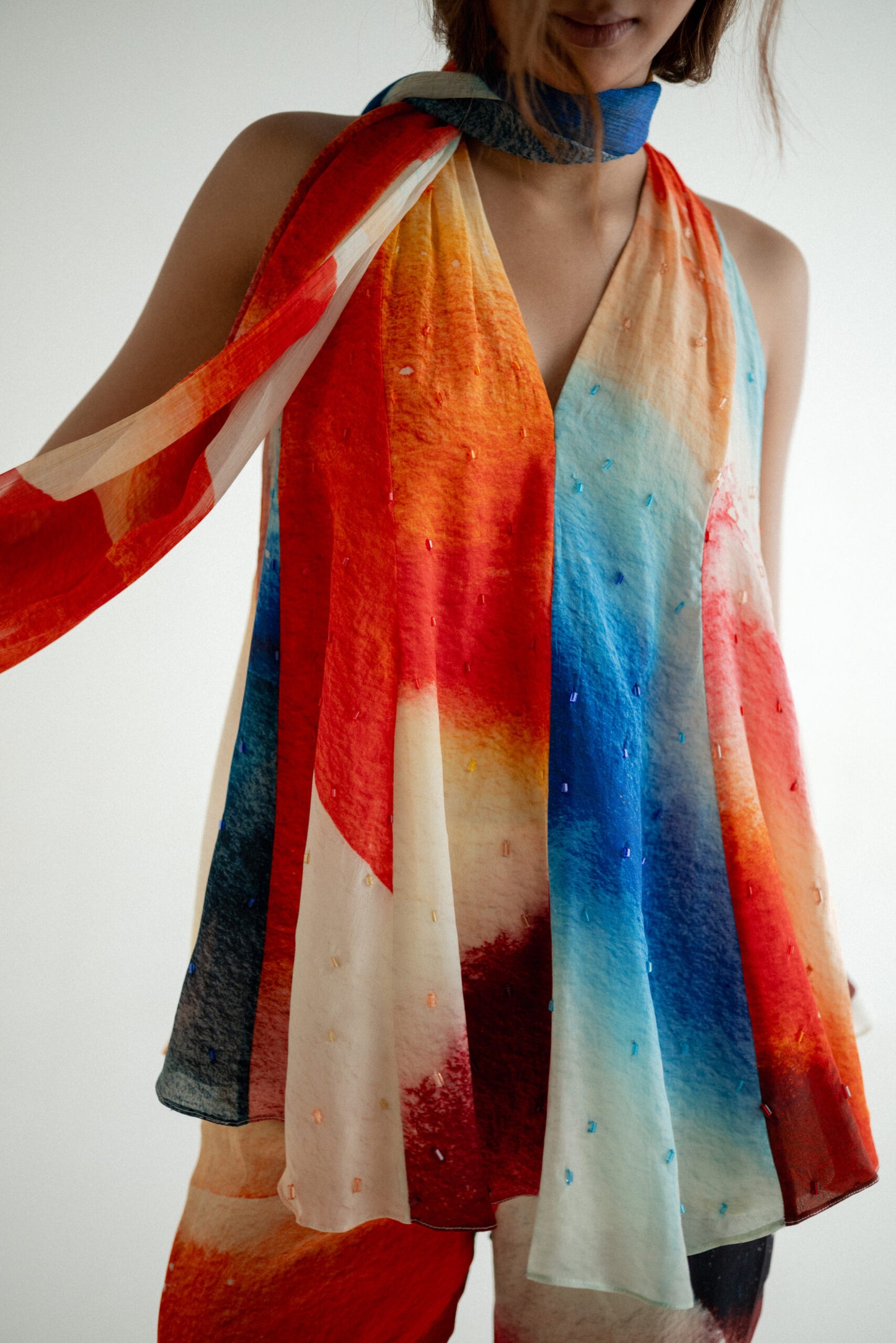 13 Kali Sleeveless Top With Embroidery and Stole