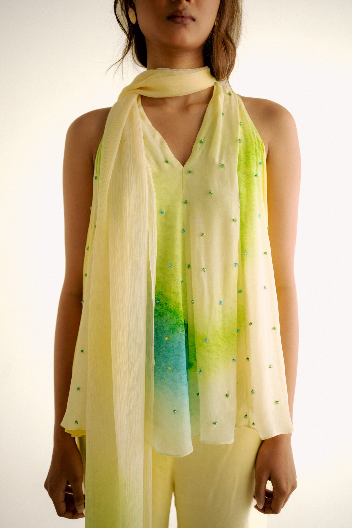 14 Kali Sleeveless Top With Embroidery and Stole