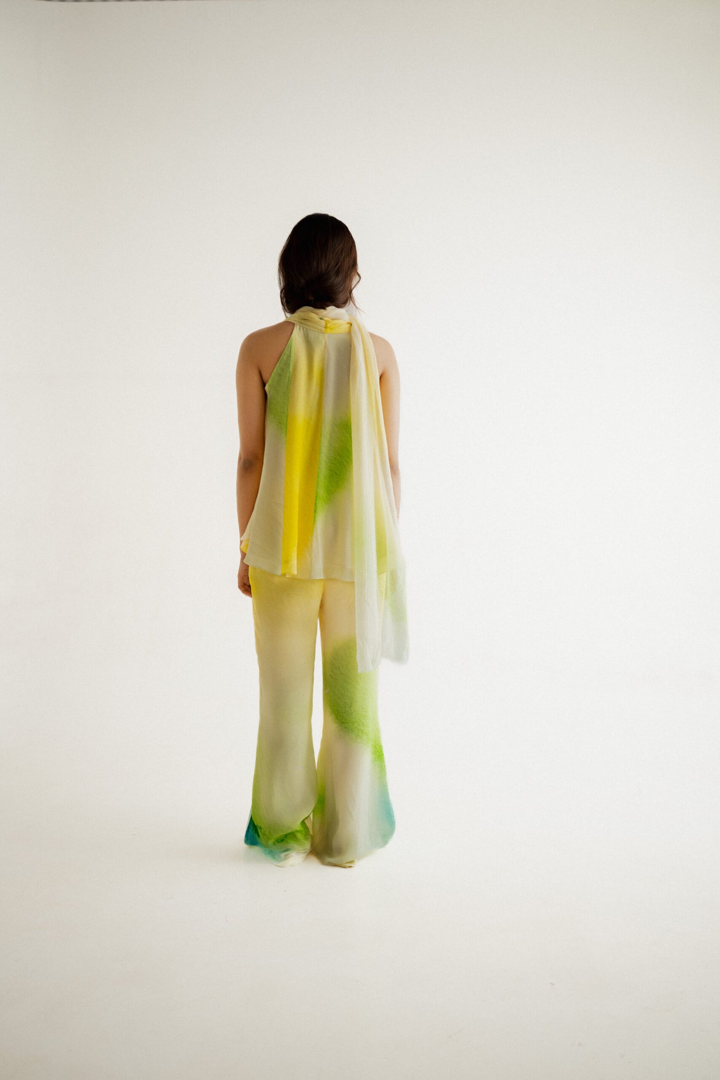 14 Kali Sleeveless Top With Embroidery and Stole