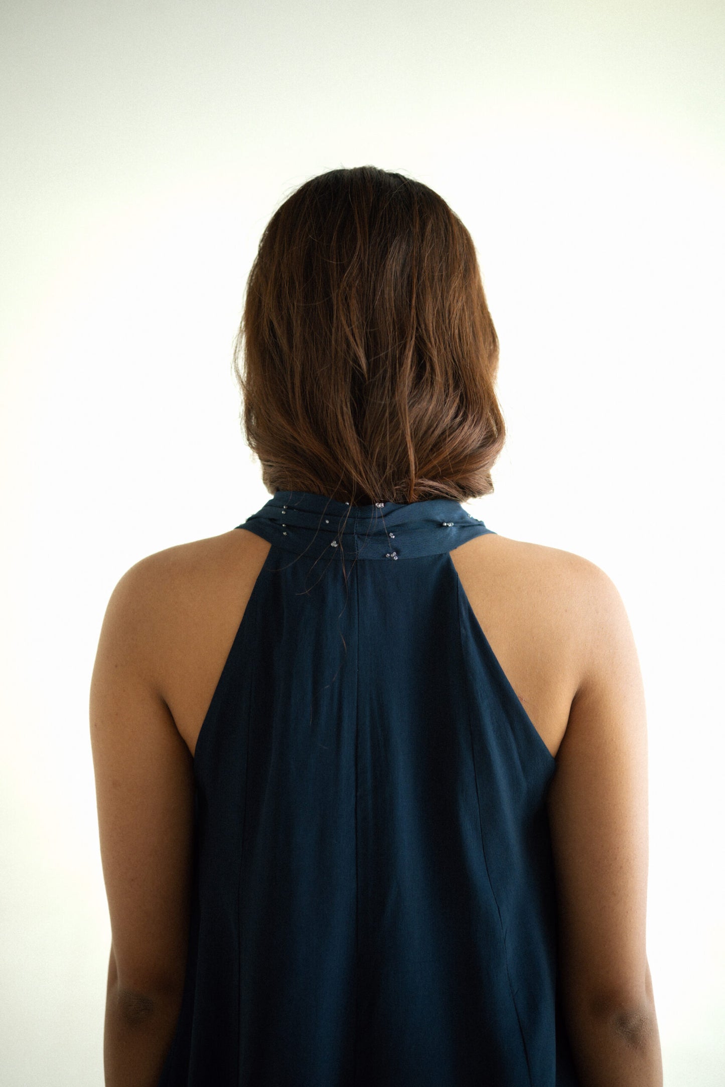 15 Kali Sleeveless Top With Embroidery and Stole