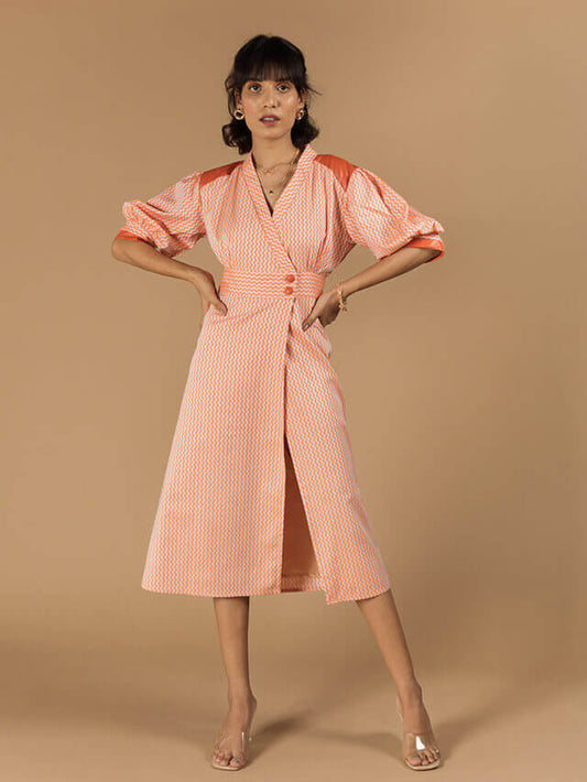 3/4th bishop sleeve with loop and cuff