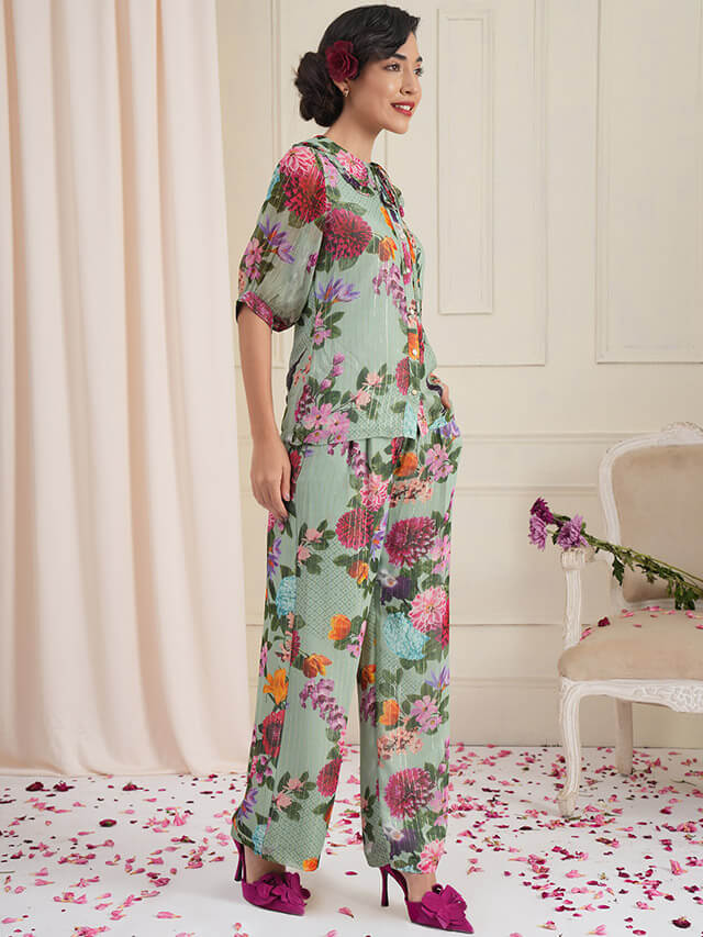 Avery floral blouson
