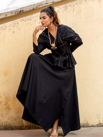 The minimal zari set shirt