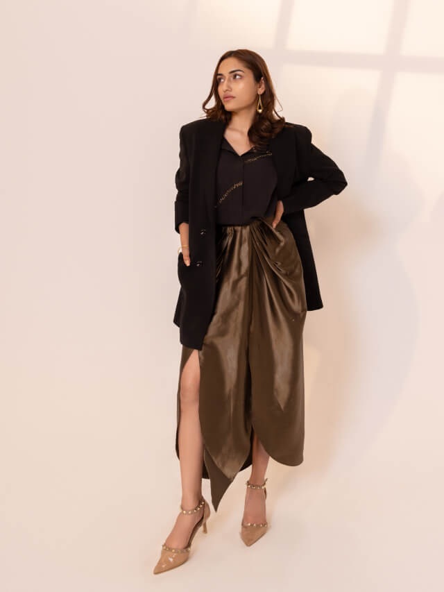 Emma black blazer