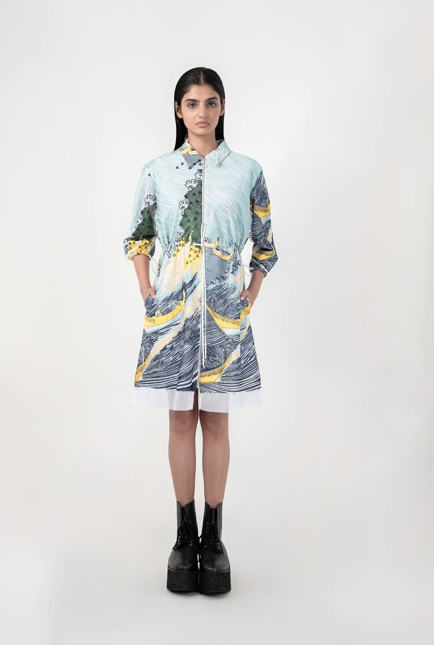 Edo wave embroidered short dress