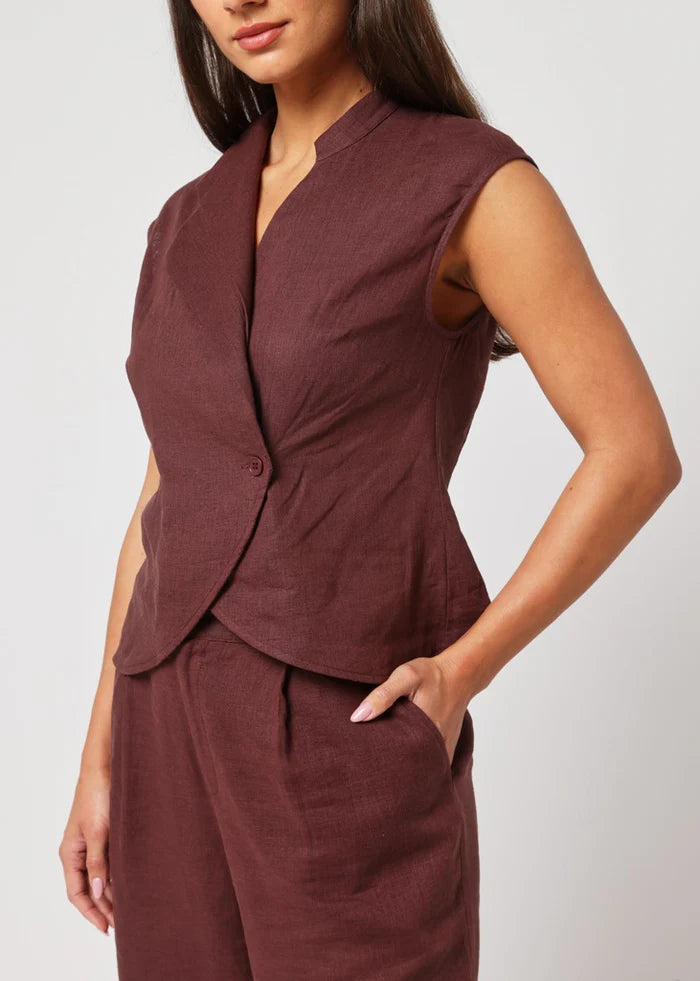 Kudrat Top – A Reflection of Nature’s Strength