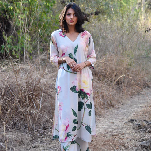 Amalia Kurta