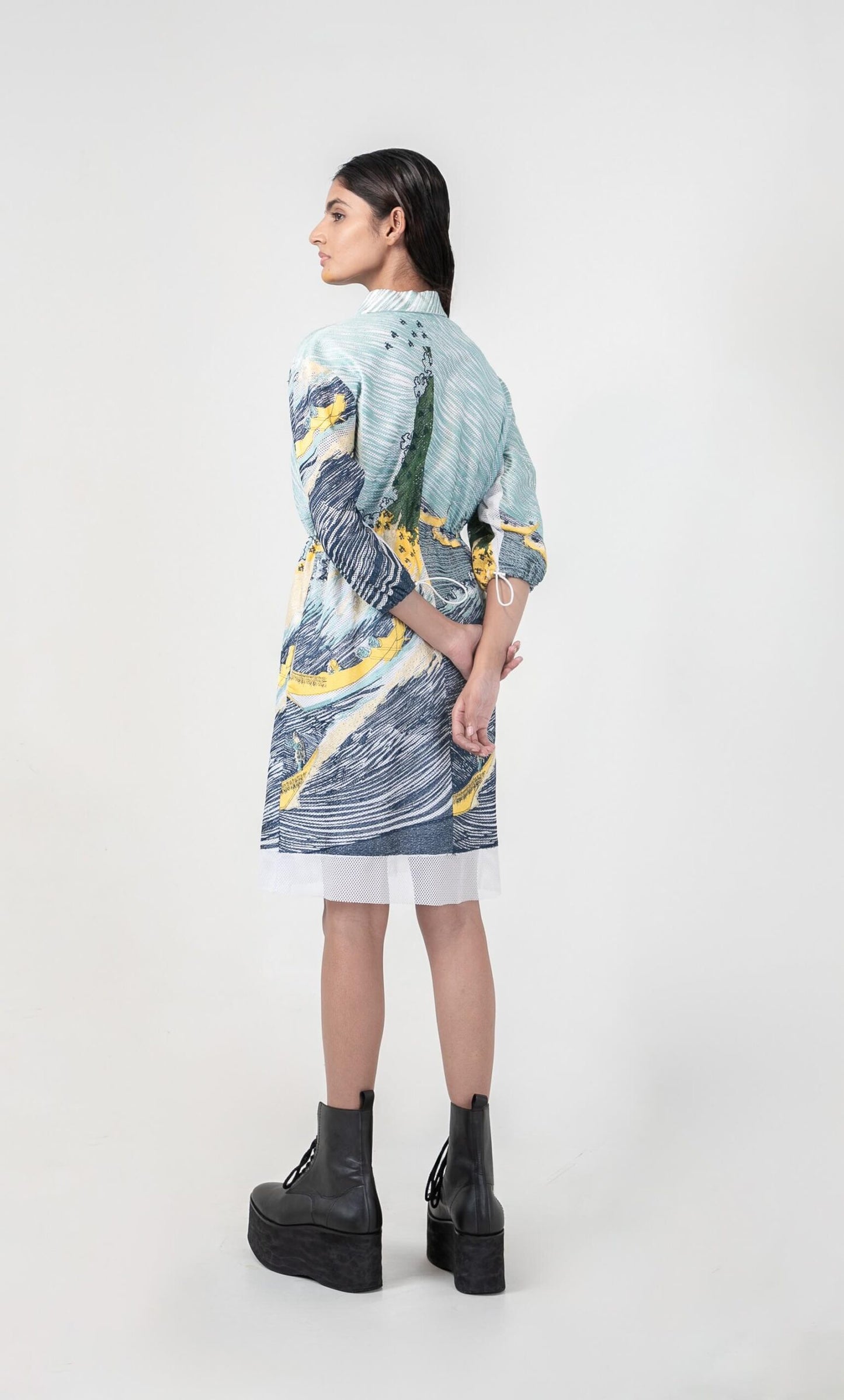 Edo wave embroidered short dress