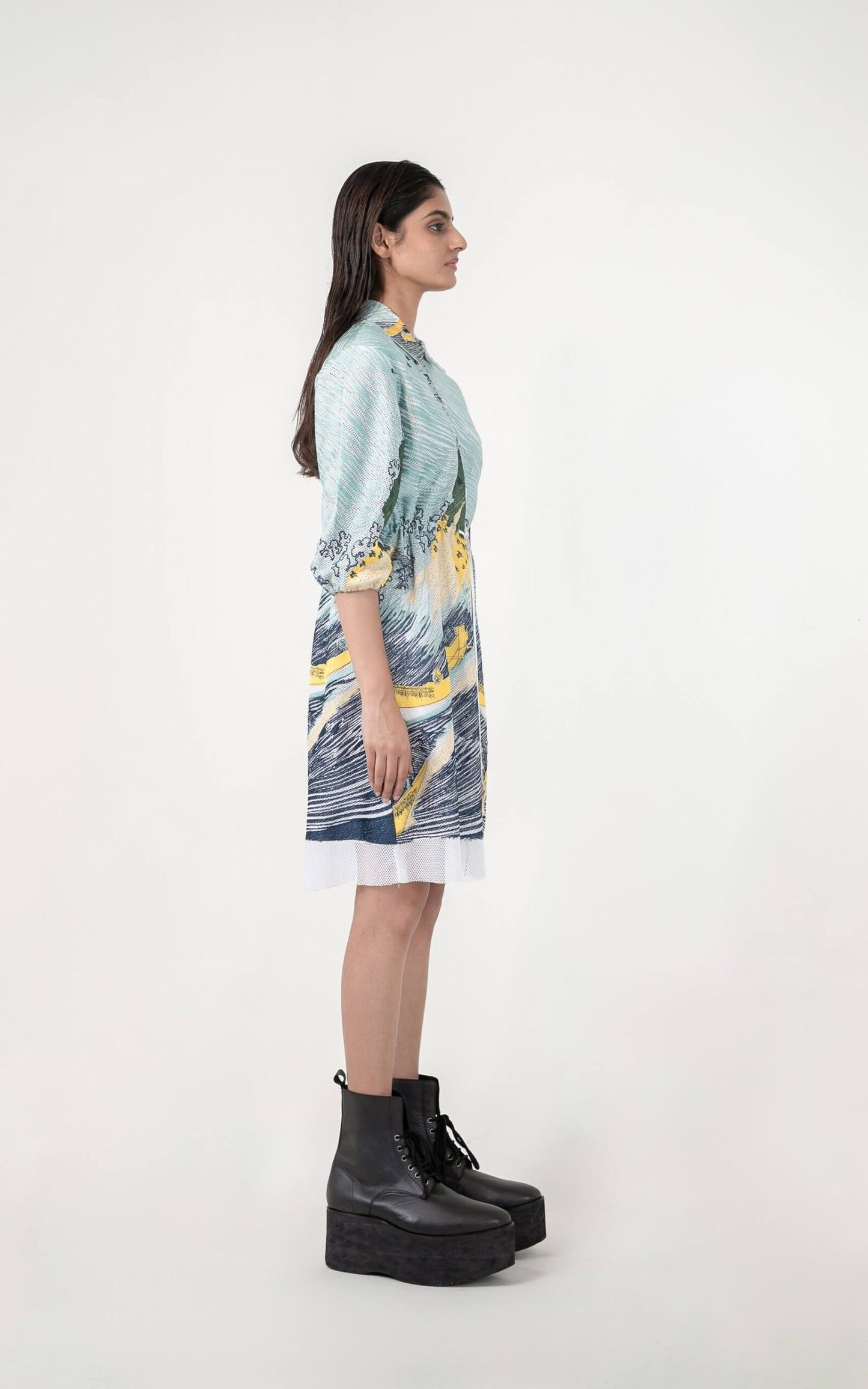 Edo wave embroidered short dress