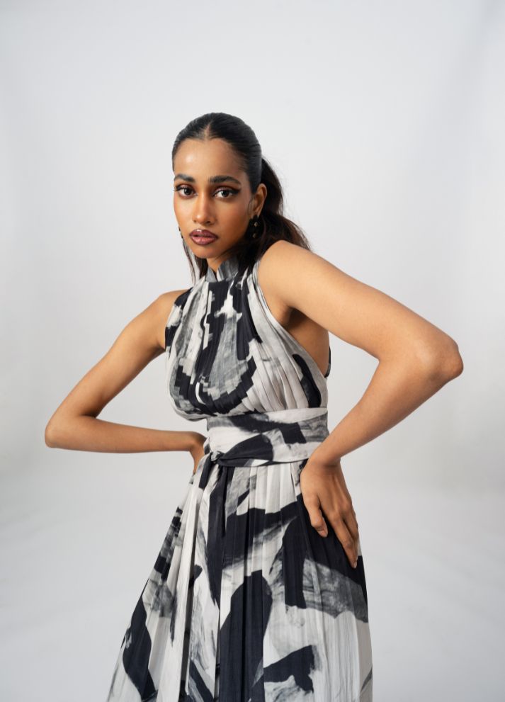 Pleated Dress Sleeveless
