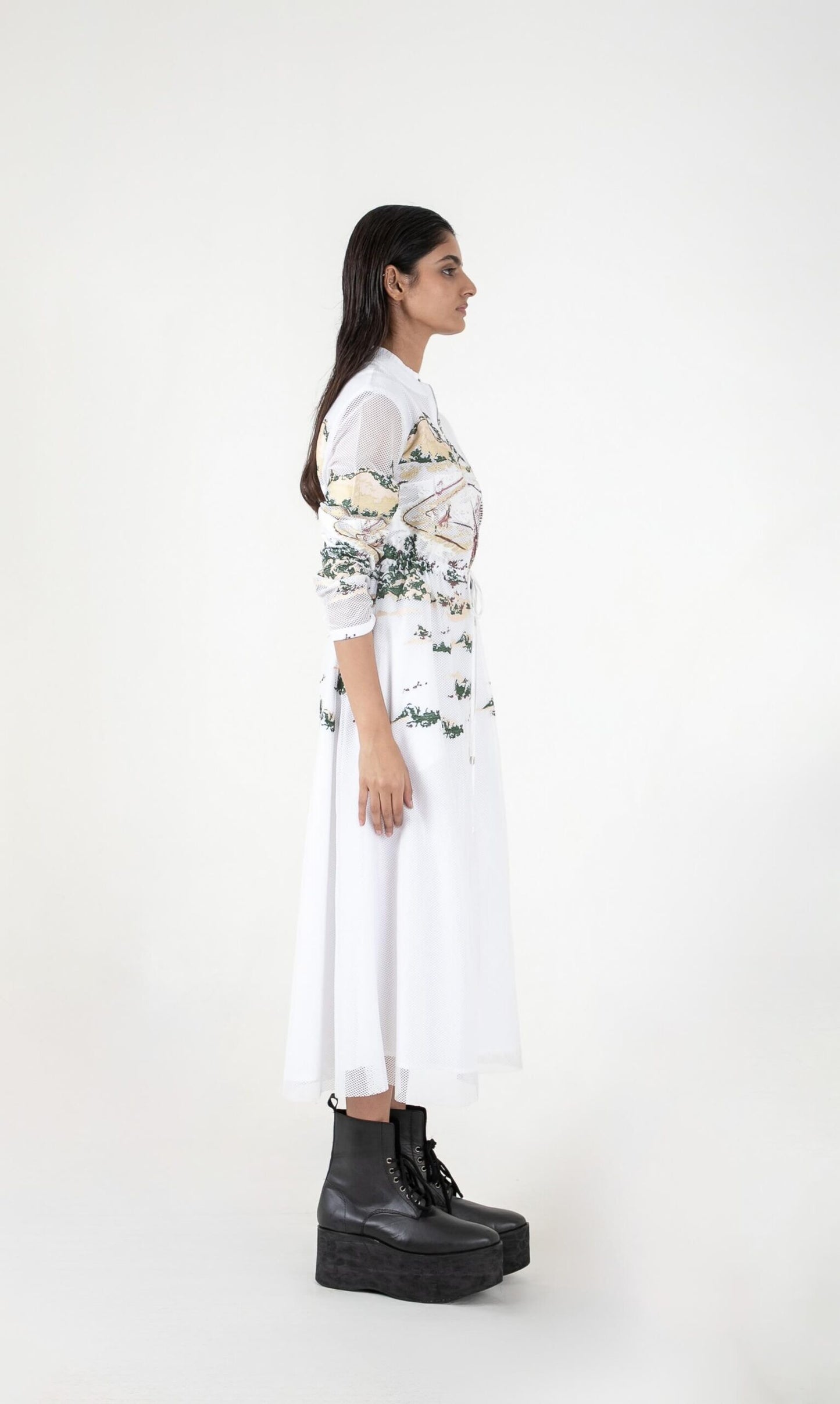 Crest embroidered long dress