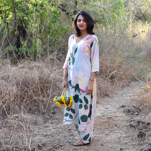 Amalia Kurta