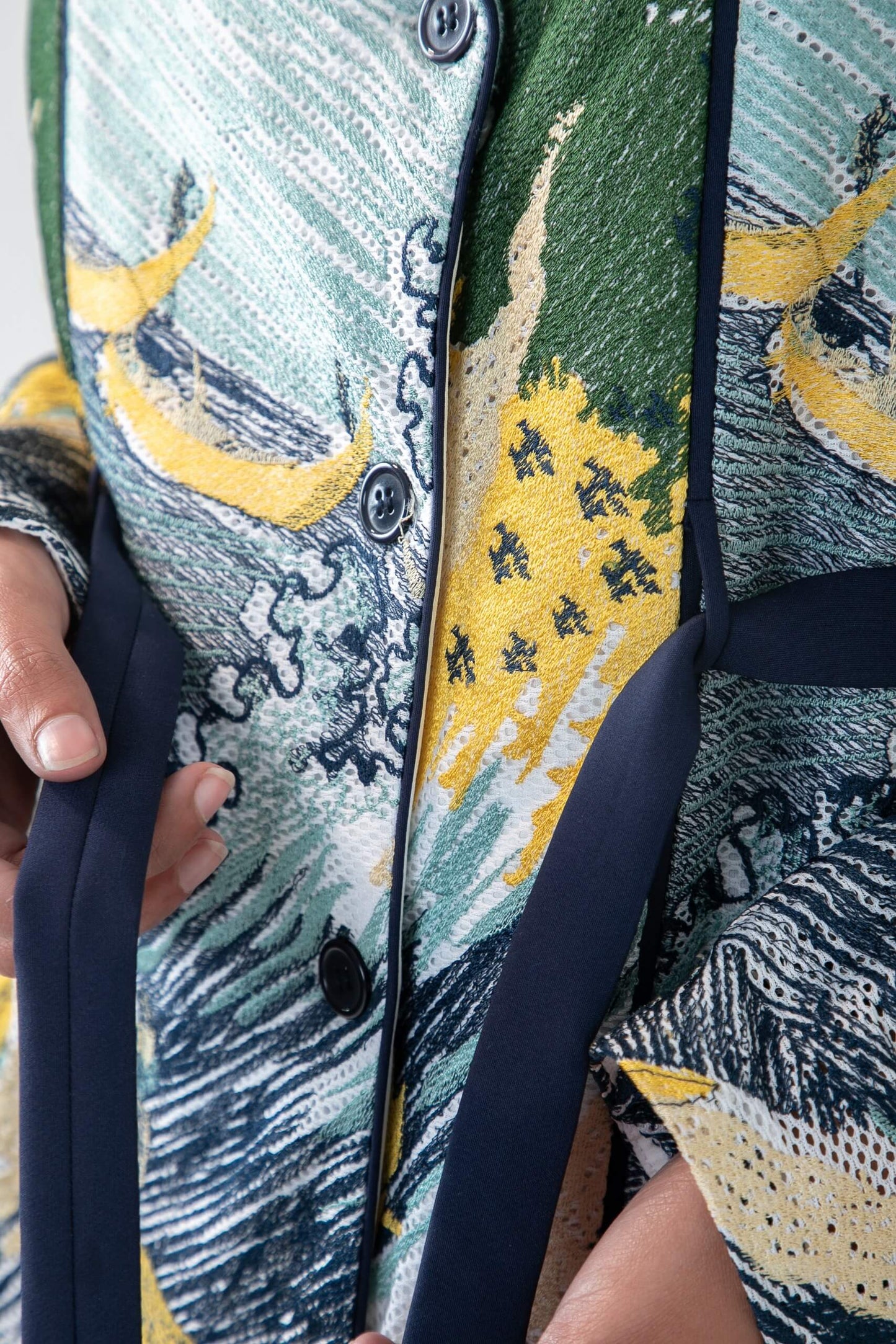 Edo wave embroidered coat set