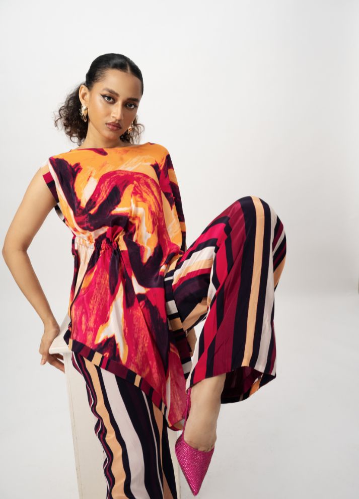 Asymmetrical Set