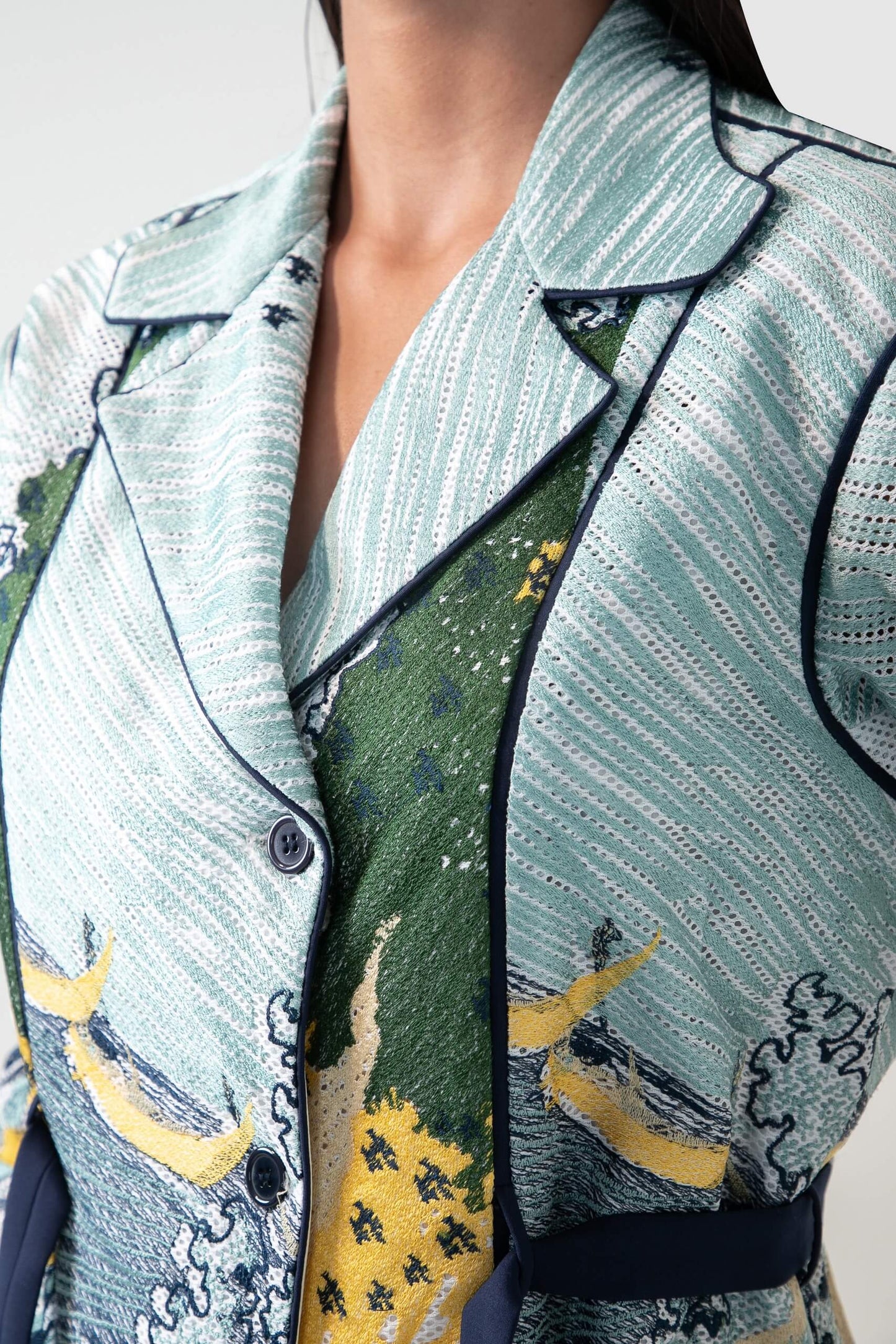 Edo wave embroidered coat set