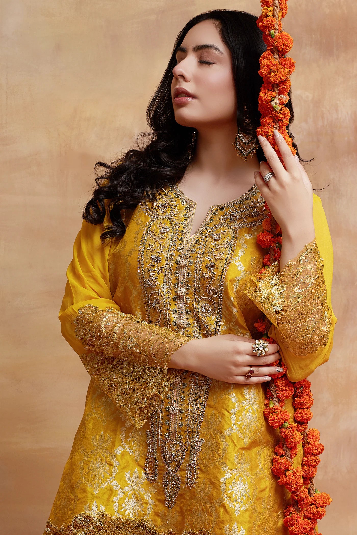 Ahilya Kanak Hand Embroidered Banarasi Dhoti Set