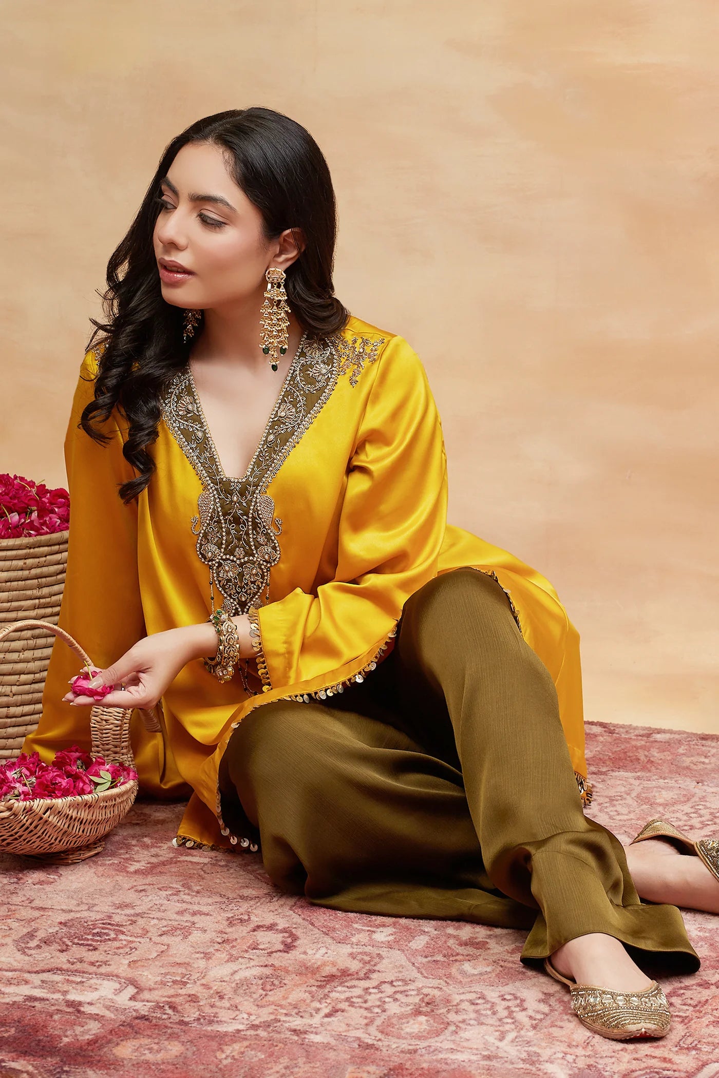 Annapurna Kanak Hand Embroidered Banarasi Farshi Set
