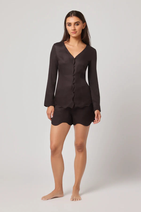 Arz – Strength and Sophistication in Linen