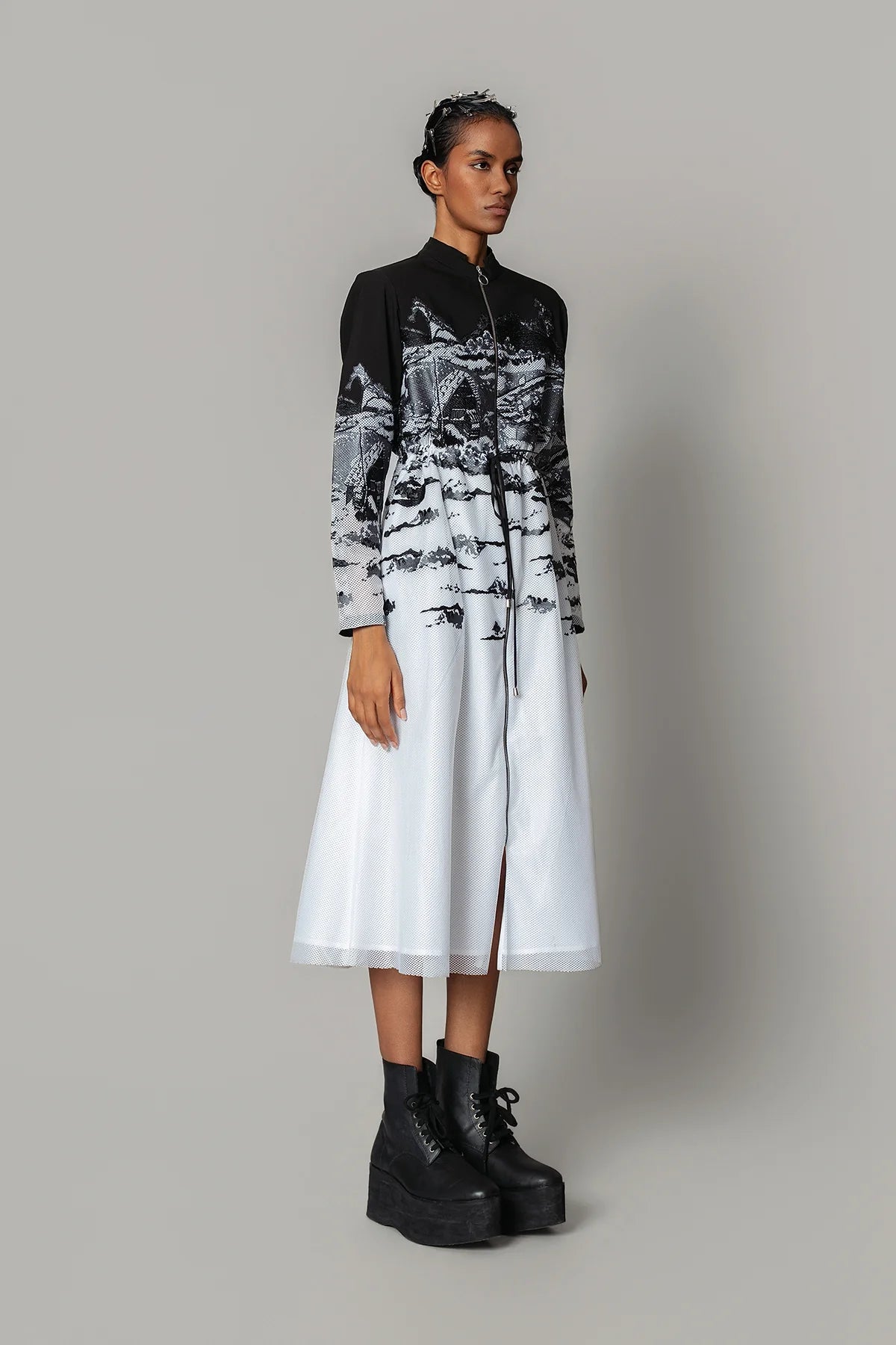 B&W Hokusai Embroidered Long Dress