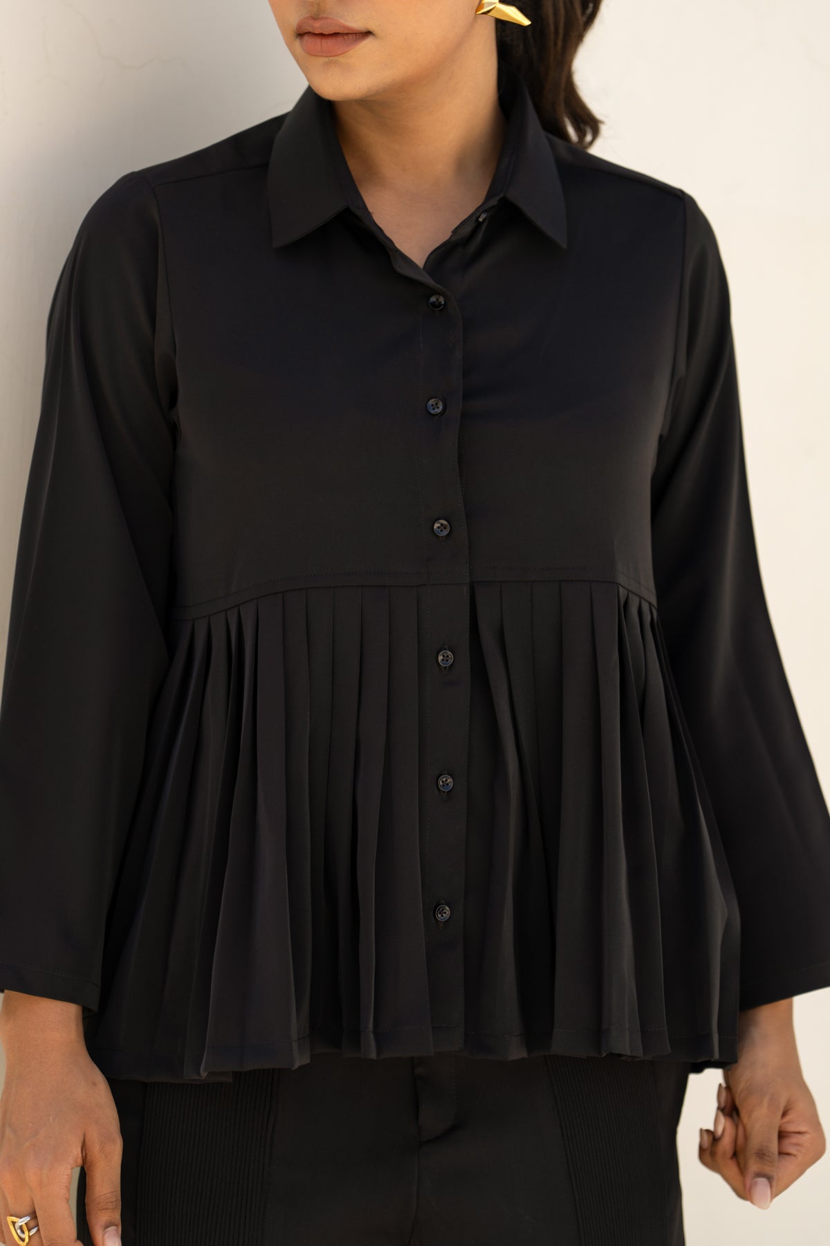 The Easy Pleat Shirt