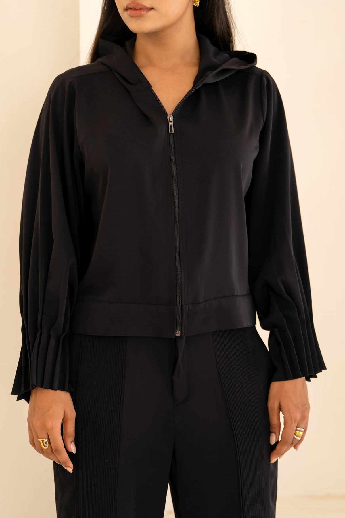 The Sleeve Pleated Hood
