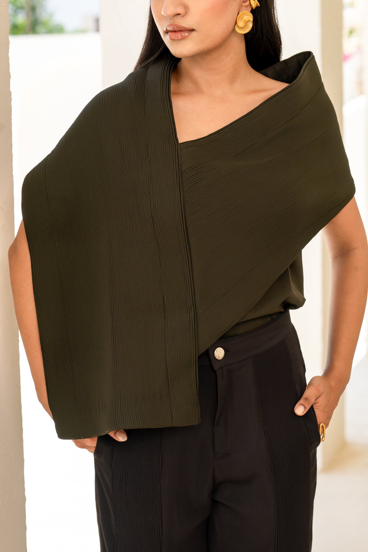 Fold Therapy Top
