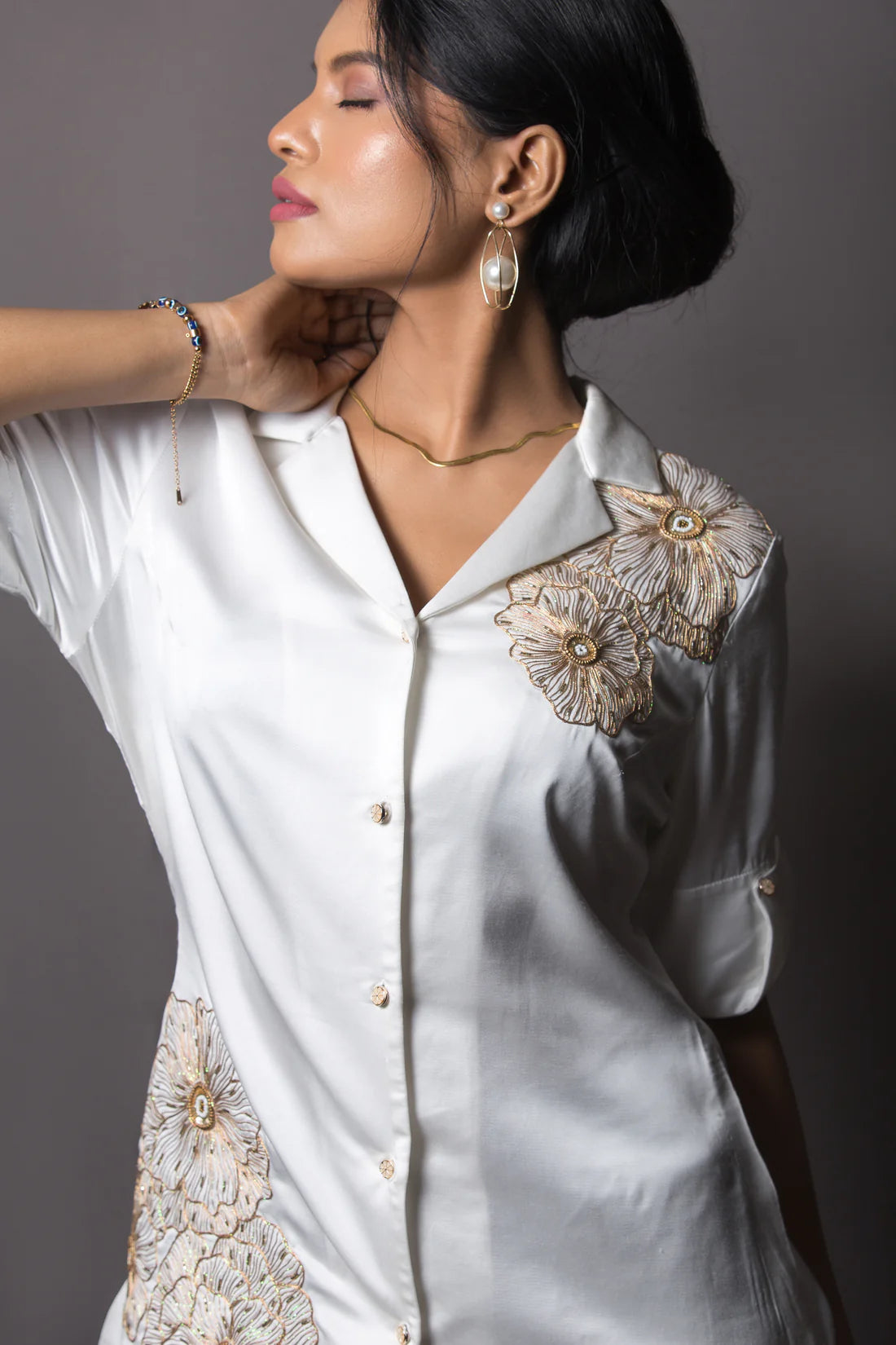 Shoulder Hem Floral Embroided Shirt