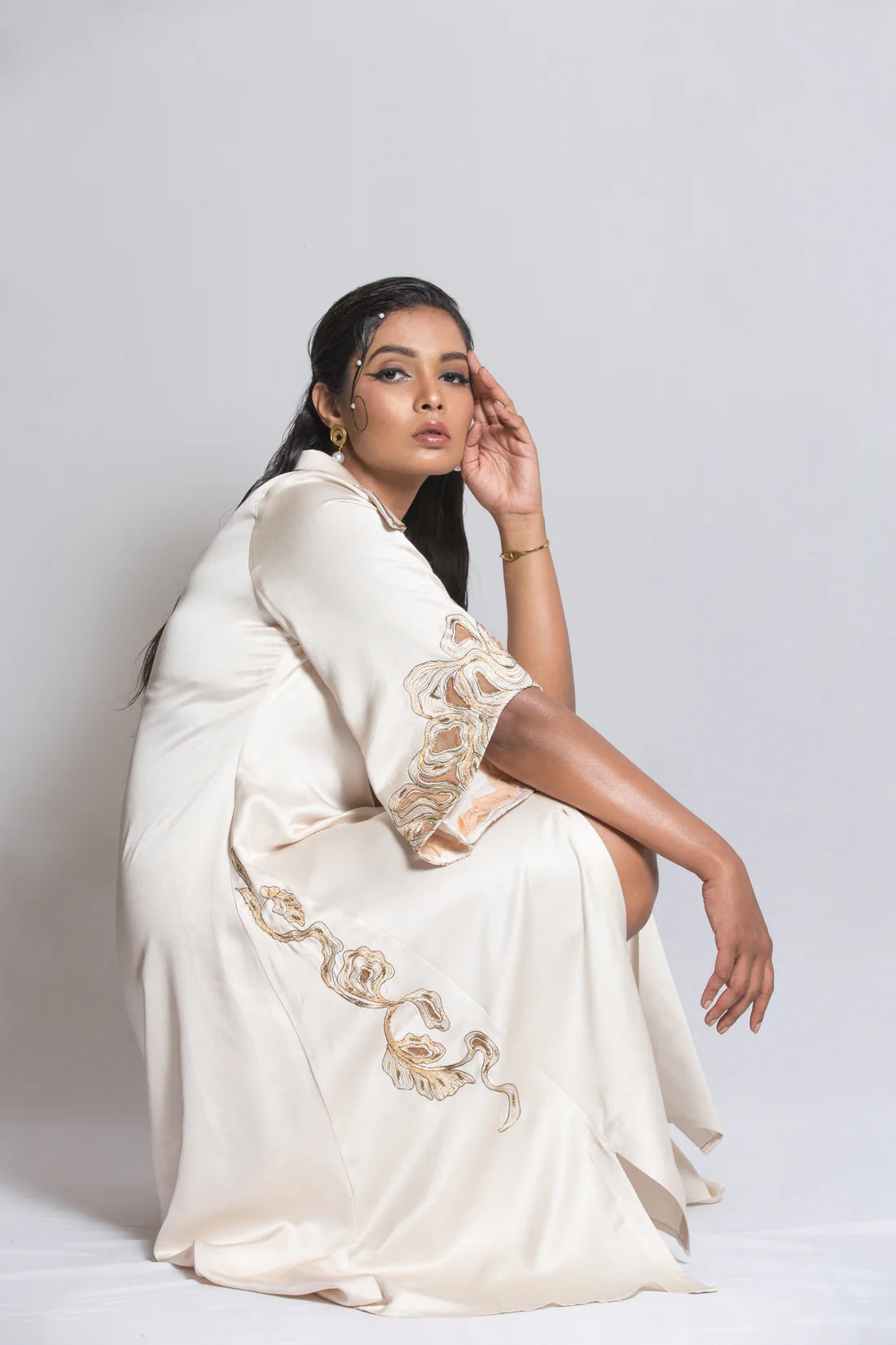 Crawl Motif Embroidered Trapeze Dress