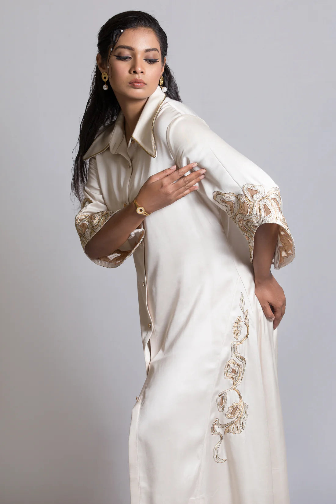 Crawl Motif Embroidered Trapeze Dress