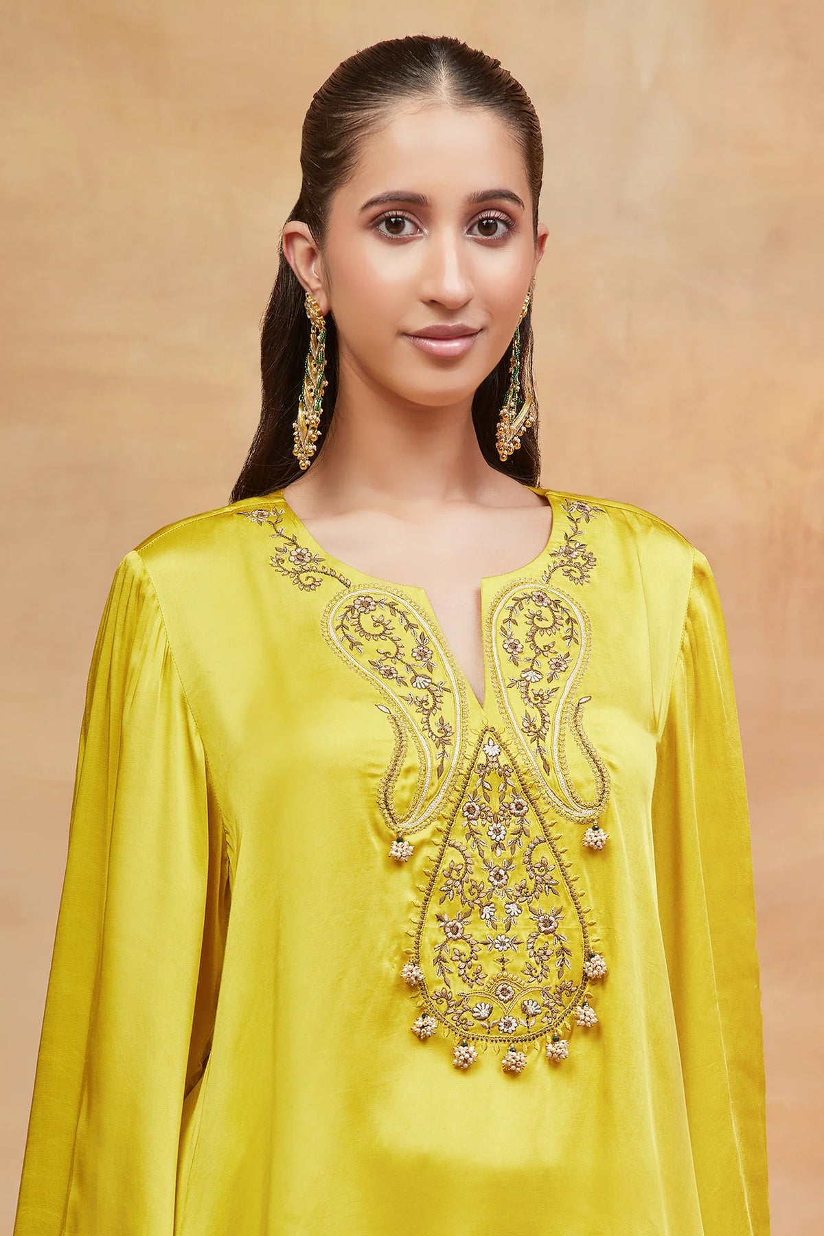Kedar Peetambar Hand Embroidered Banarasi Farshi Set