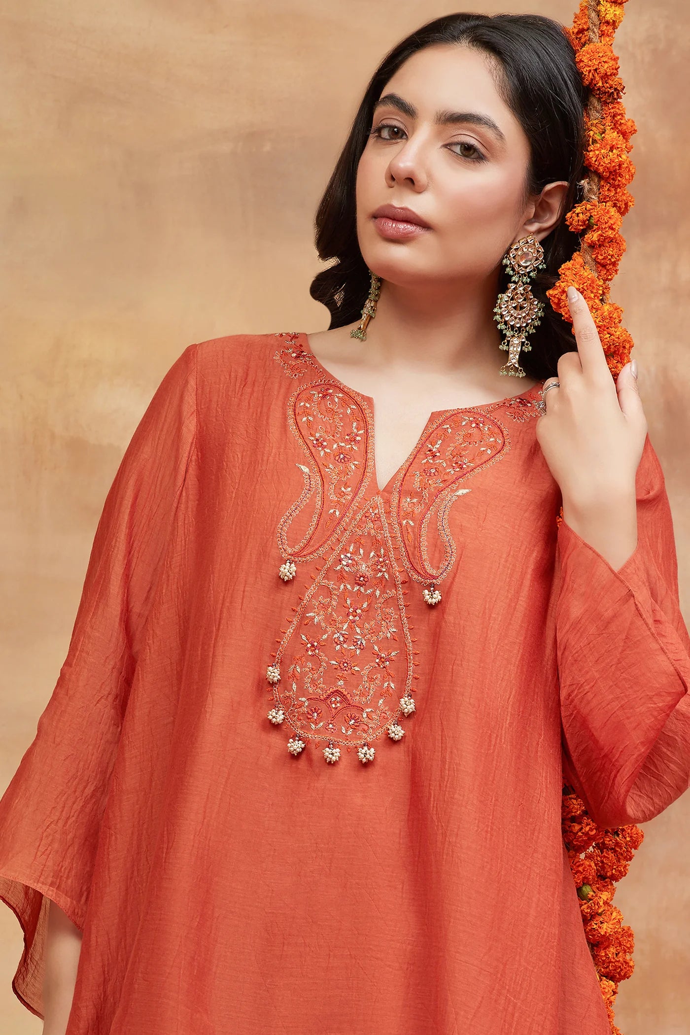 Kedar Sindoor Hand Embroidered Banarasi Farshi Set
