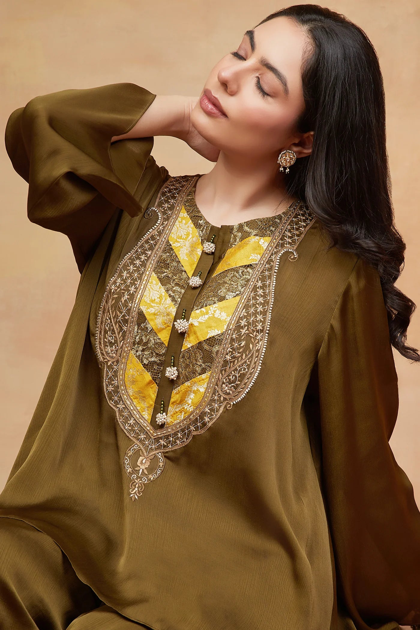 Meer Harit Hand Embroidered Banarasi Farshi Set