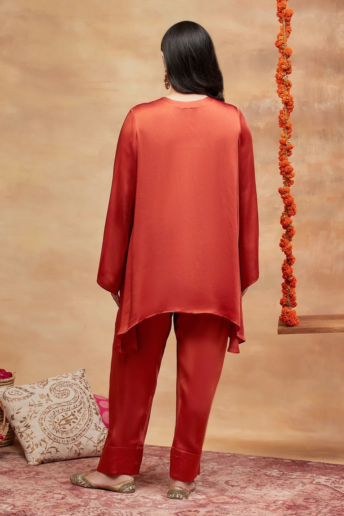 Meer Sindoor Hand Embroidered Banarasi Farshi Set