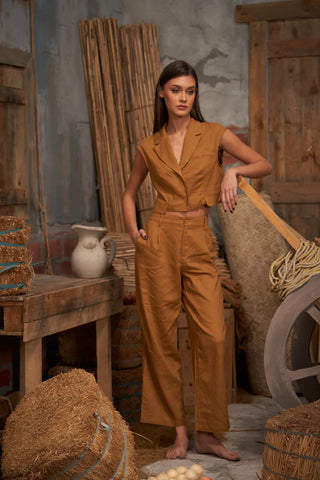 Numa Trouser – The Essence of Power And Poise