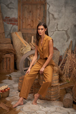 Numa Top – The Essence of Power And Poise