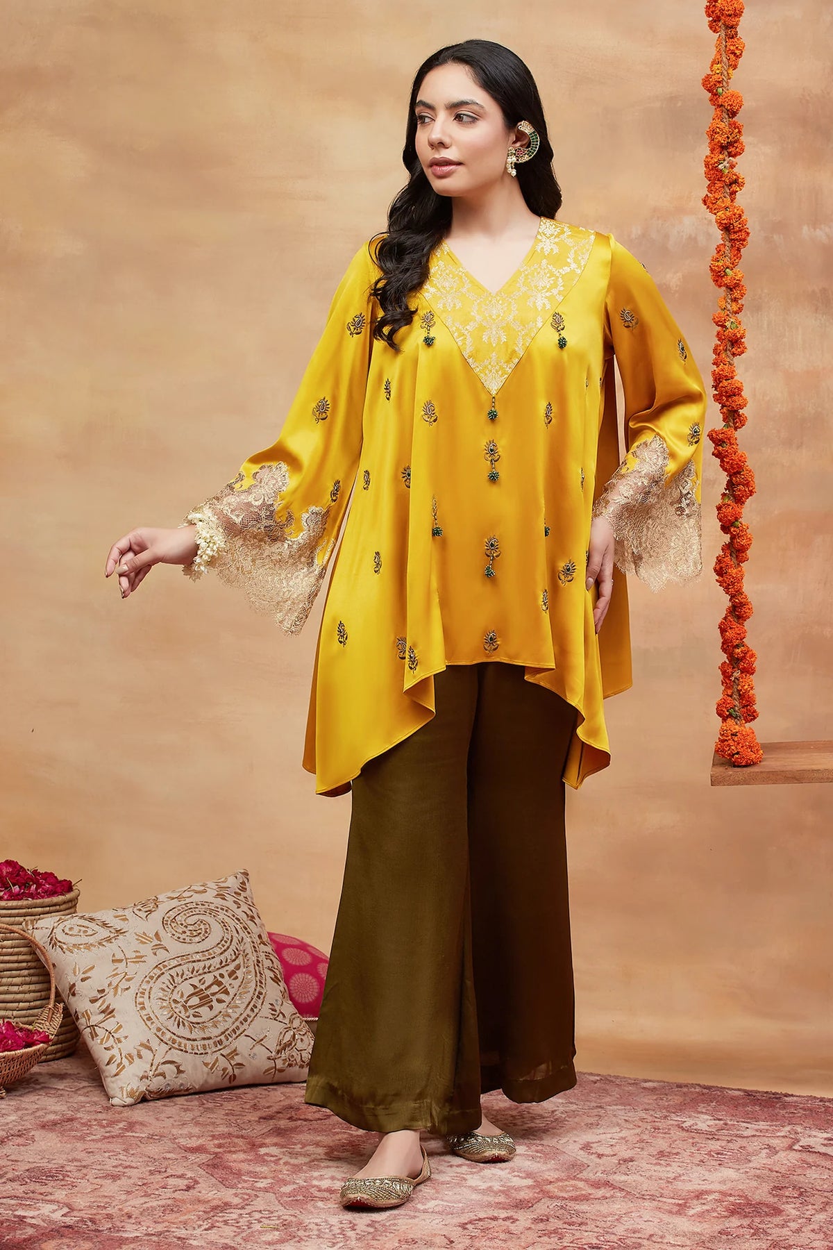 Shivala Haridra Hand Embroidered Banarasi Set