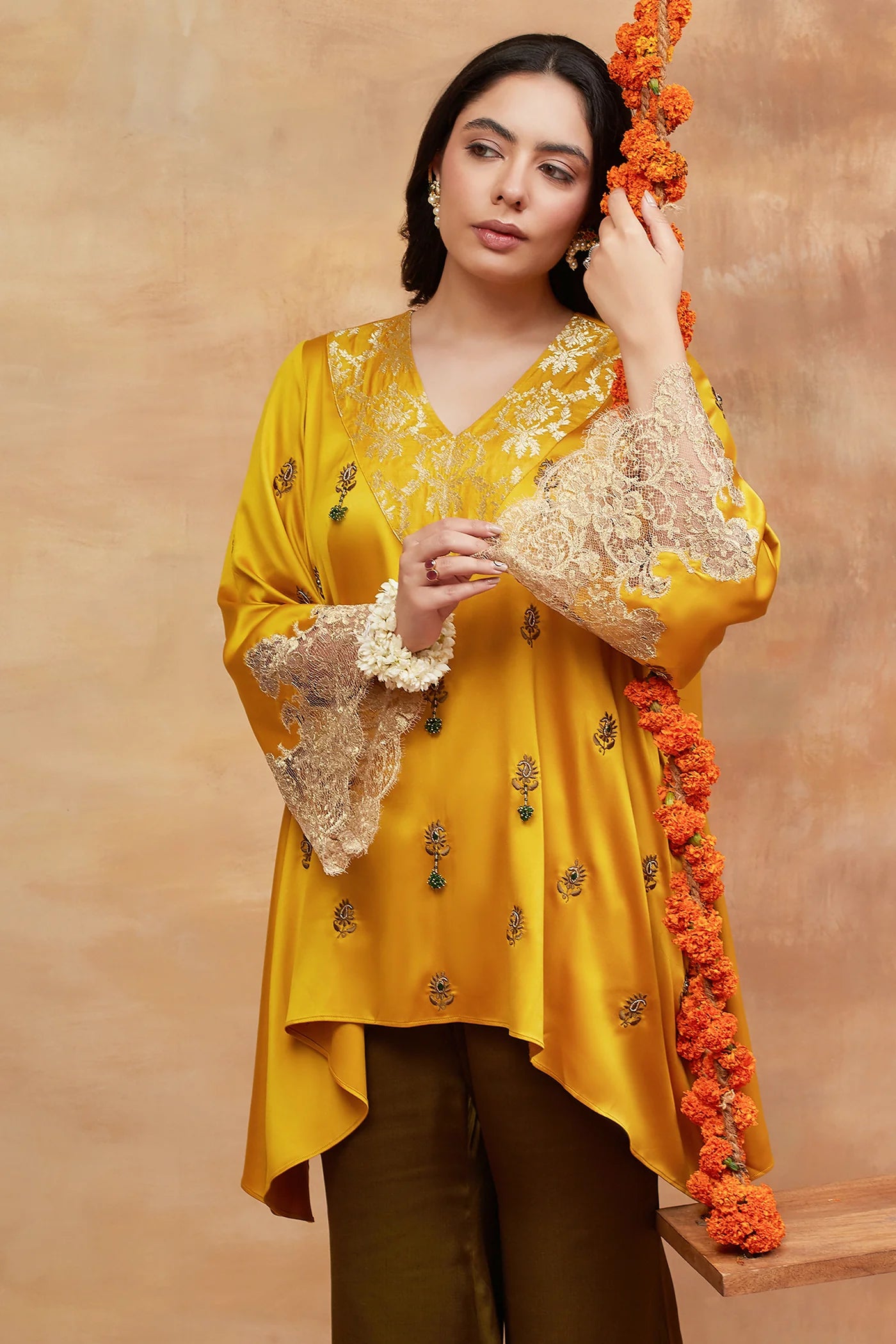 Shivala Haridra Hand Embroidered Banarasi Set