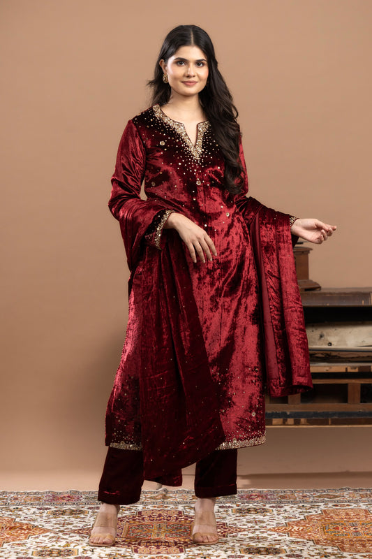 Velvet Pakistani Fit Kurta Set