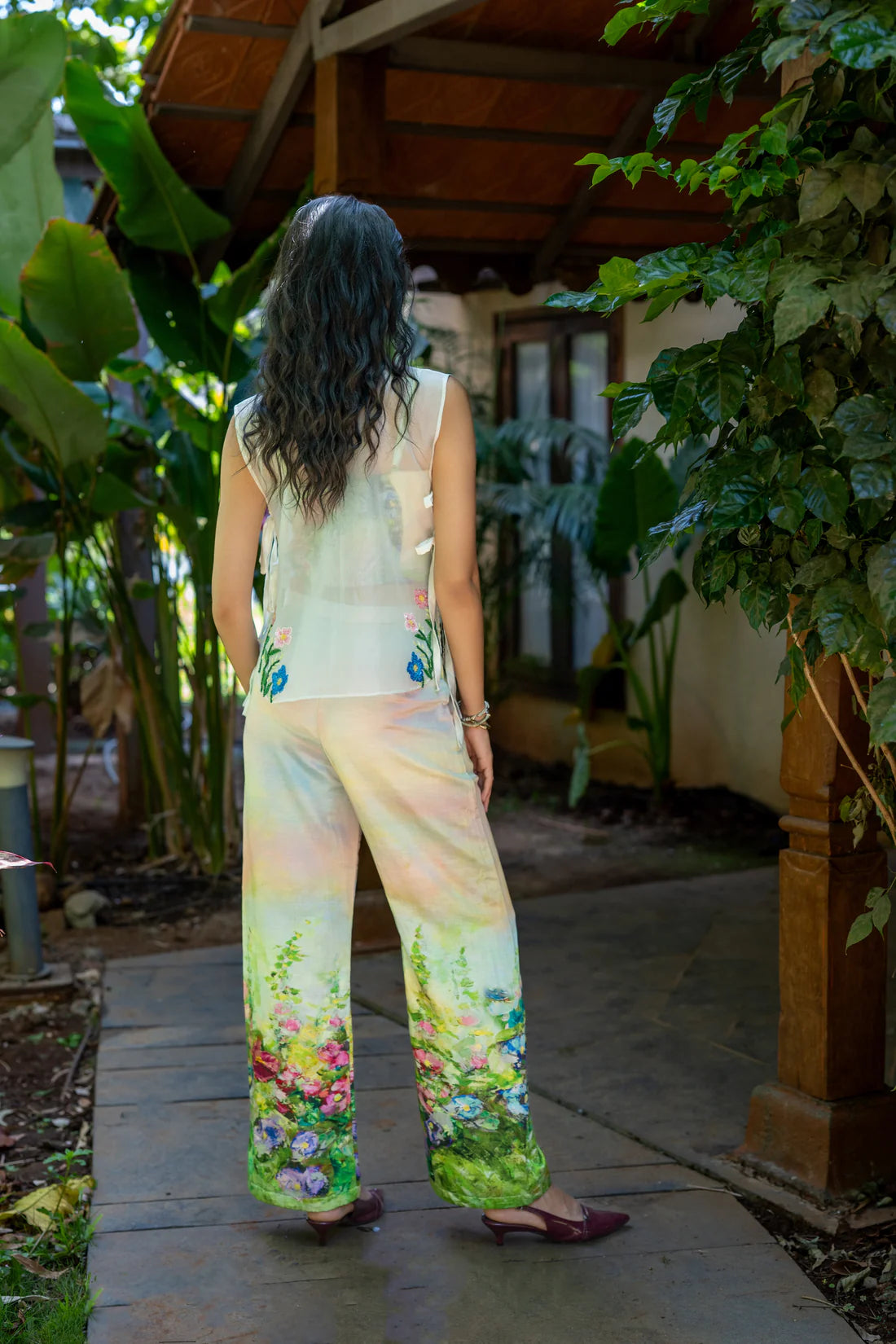 Verdalya Apron and Pants Set