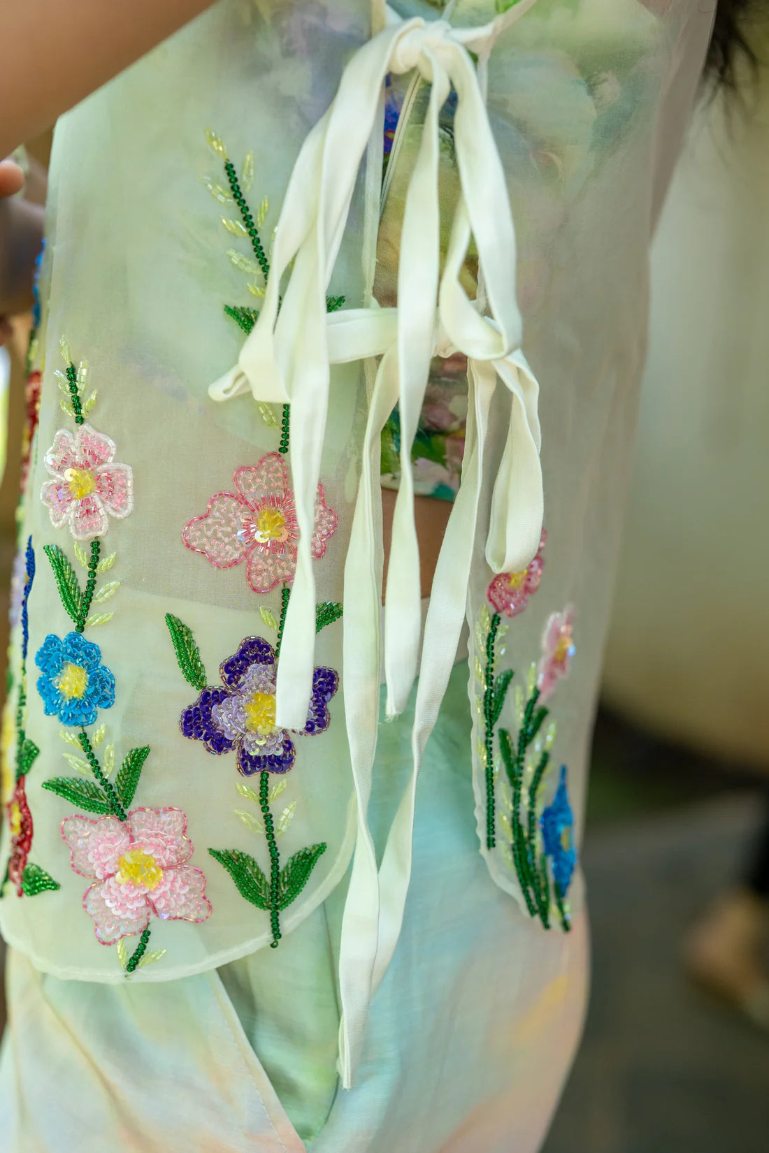 Verdalya Apron and Pants Set
