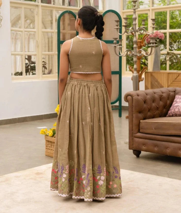 Earthy Linen Bloom Set